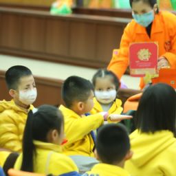 學(xué)<strong>美容</strong>護(hù)膚行業(yè)怎么樣？看看這個(gè)快速發(fā)展的行業(yè)吧！