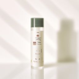 <strong>美容</strong>院用的護(hù)膚產(chǎn)品有哪些？及<strong>美容</strong>院用的護(hù)膚產(chǎn)品有哪些品牌？